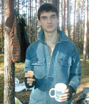 Осенний слет  2005 — Рустам (11б) проводит конкурс 